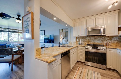 Kihei Condo | Kihei Condo with Prime Beach Location & Ocean Views!