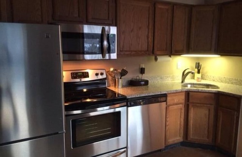 Killington Condo | Killington Condo Penthouse Mountain View Underground parking Pool Hot Tub - 3F10
