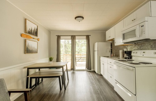 Kimberling City Hotel | Kimberling Cove D2