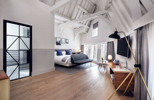 Burgwallen Nieuwe Zijde Hotel | Kimpton De Witt Amsterdam by IHG