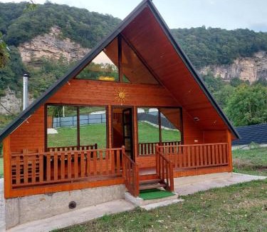 Khoni House | Kinchkha cottage Fshuqebi - კინჩხის კოტეჯი ფშუქები