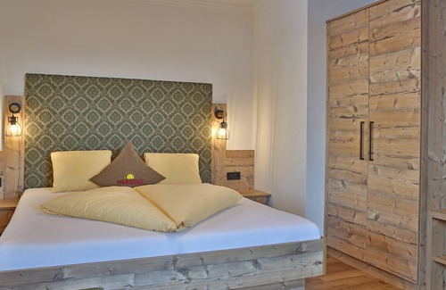 Alpendorf House | Kinderbauernhof Maurachhof