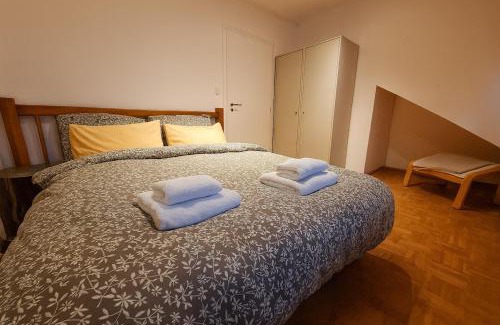 Tuchomerice Apartment | KindStay Suite w Free Parking near Prague Airport