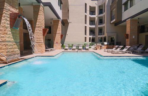 North Scottsdale Apartment | King Bed-Courtyard View-Pool-Games-Instant Booking G3043