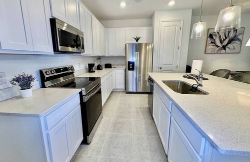 Davenport House | King Beds Lux Resort Disney Epcot Pool Gym Golf