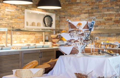 Maroneia-Sapes Hotel | King Maron Wellness Beach Hotel