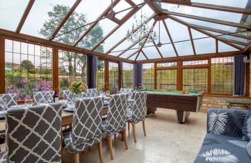 Winchcombe House | Kingfisher Cottage