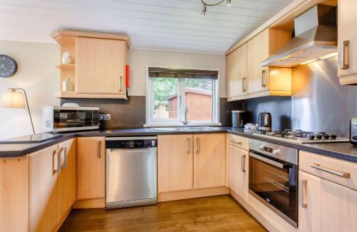 Churchill House | Kingham Plus Lodge