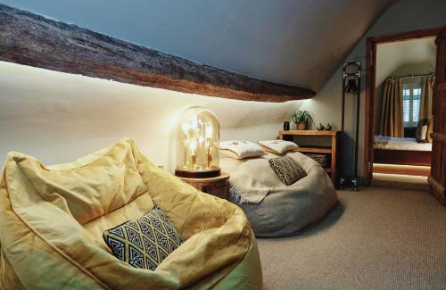 Runnymede Hotel | Kings Arms - Egham-Windsor