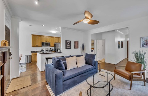 Salemtown House | Kings + Queens Near Local Faves In Germantown