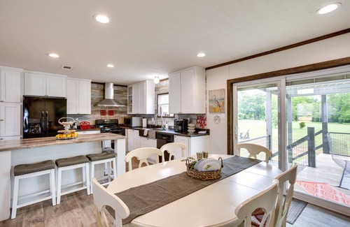 Kingston House | Kingston Home w/On-Site Boat Parking 2 Mi to Lake