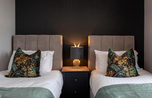 Knaresborough House | Kist Accommodates - Belmont Dene