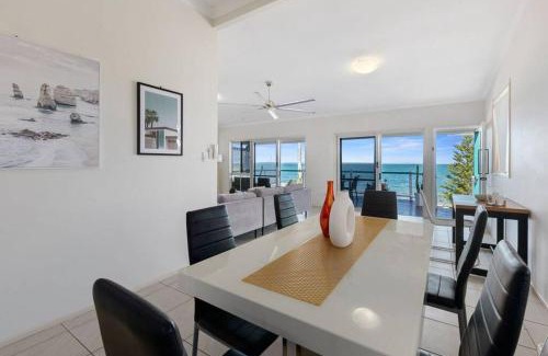 Scarborough House | Kitesurfer