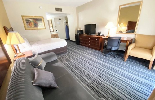 Owego Hotel | Kiteville Owego