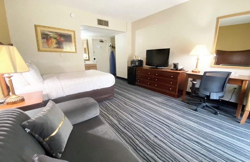 Owego Hotel | Kiteville Owego