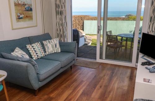 Newquay House | Kittiwake