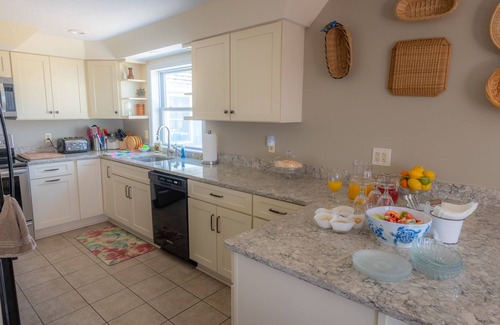 Biddeford Pool House | KITTYCOVE ...#39179 ....Beautiful waterfront home on Biddeford Pool's Back Bay