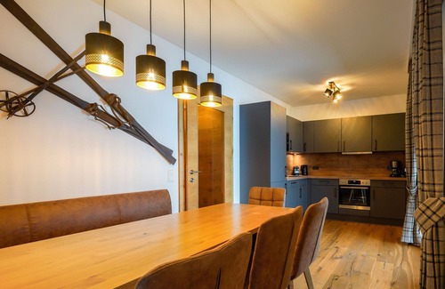 Paß Thurn Apartment | Kitzbühel alpine lodge with private infrared sauna