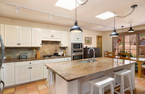 Quail Run House | Kiva Fireplace | Private Patio | Washer/Dryer | Garage | Golf Course