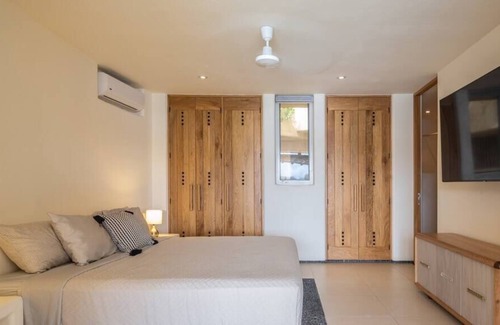 Playa la Madera Villa | KK 201 Villa, Bright&Elegant Condo w/ Beach Views