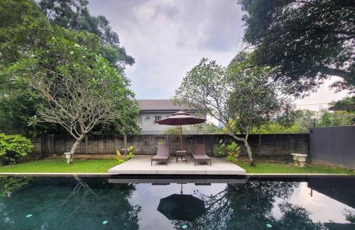 Petaling Jaya Villa | KL PJ Garden Pool Villa Karaoke
