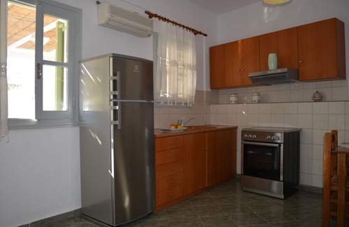 Herronisos Apartment | Klados Studios