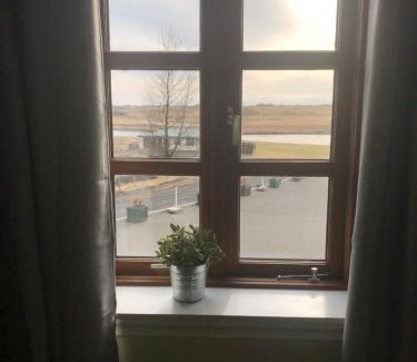 Kirkjubaejarklaustur City Center House | Klausturhof Guesthouse