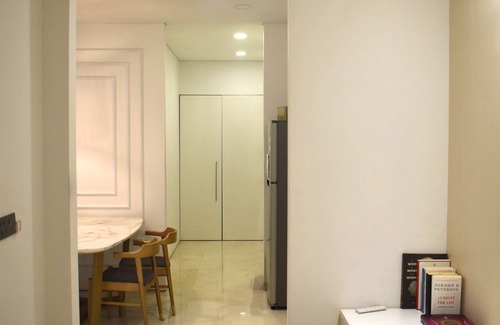 Kuala Lumpur City Centre Apartment | KlCC Sksuites with Private Balcony and Terrace