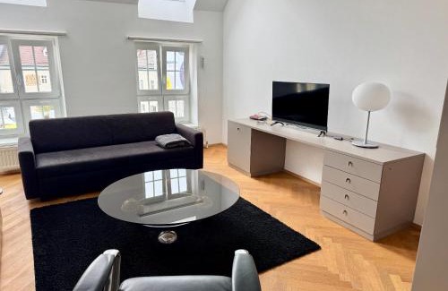 Sankt Polten Apartment | Klimatisierte Luxus-Dachterrassenwohnung im Zentrum