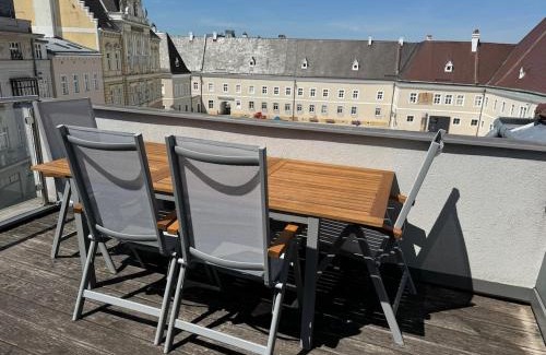 Sankt Polten Apartment | Klimatisierte Luxus-Dachterrassenwohnung im Zentrum