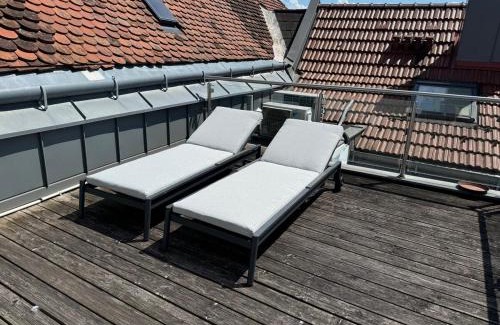 Sankt Polten Apartment | Klimatisierte Luxus-Dachterrassenwohnung im Zentrum