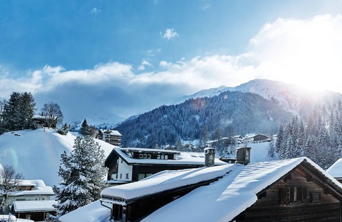 Klosters-Serneus Apartment | Klosters luxury home in the heart of the village