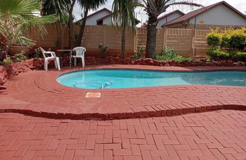 Rustenburg Bed & Breakfast | KnB Guesthouse