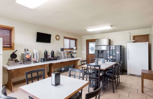 Chanute Hotel | Knights Inn Chanute
