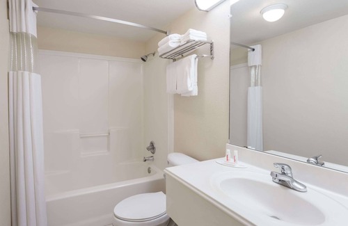 Waco Hotel | Knights Inn Franklin Ave Waco