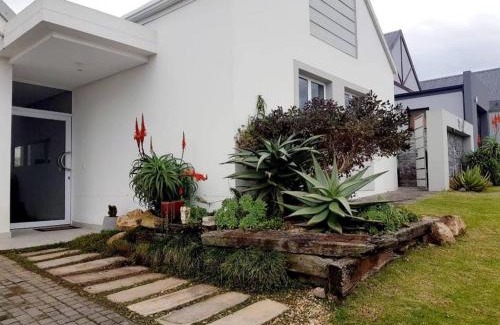 George House | Knights Retreat on Kingswood Golf Estate