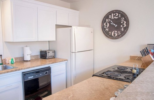 Ketchum House | Knob Hill Ridge Townhome 1 - Modern Decor Right in Downtown and Pet Friendly