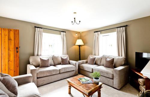 Knockerdown House | Knockerdown Cottages