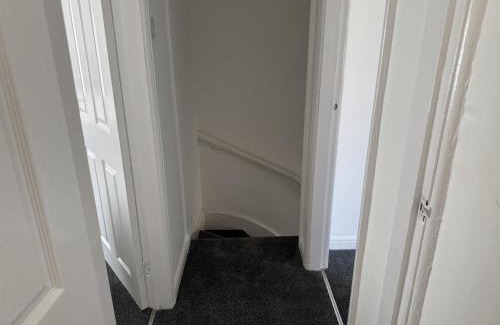 Liverpool House | Knotty Ash - 3 Beds - Sleeps 6 - On-Site Parking