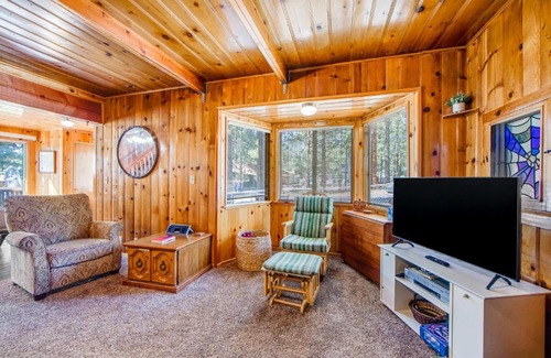 Big Bear City House | Knotty Pine Tavern
