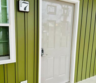 Mountain View Hotel | Knotty Squirrel Cabins