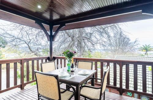 Knysna Apartment | Knysna - Kingfisher Cottage