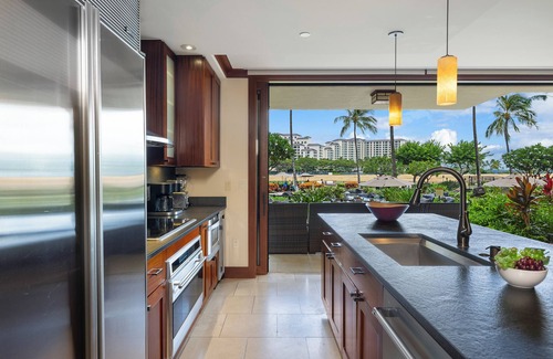 Ko Olina Condo | Ko Olina Beach Villas B103: Spacious Elegance & Oceanfront Views