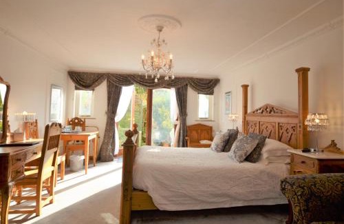 Godshill Bed & Breakfast | Koala Cottage