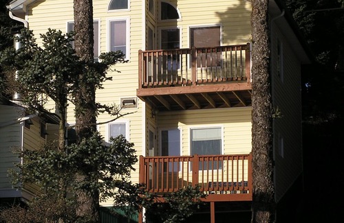 Kodiak Apartment | Kodiak Awesome View Vacation Rentals: The Captains Quarters
