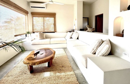 El Sargento House | Kokomo Palms of Julio Yoolio (NEW BUILD)