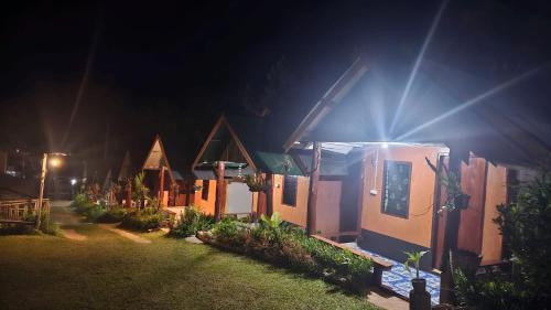 Mok Cham Pae House | Kola Homestay, Pang Ung, Mae Hong Son ลุงกอละ โฮมสเตย์ ปางอุ๋ง