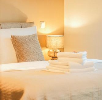 Bad Ems Apartment | Komfortable Ferienwohnung mit Aufzug, zwei Balkonen & ideal für bis zu 6 Gäste