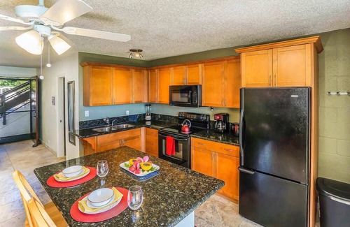Kahaluu Bay Apartment | Kona White Sands A4 Romantic Ocean View!