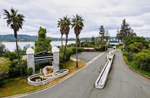 Kelseyville Hotel | Konocti Harbor Resort